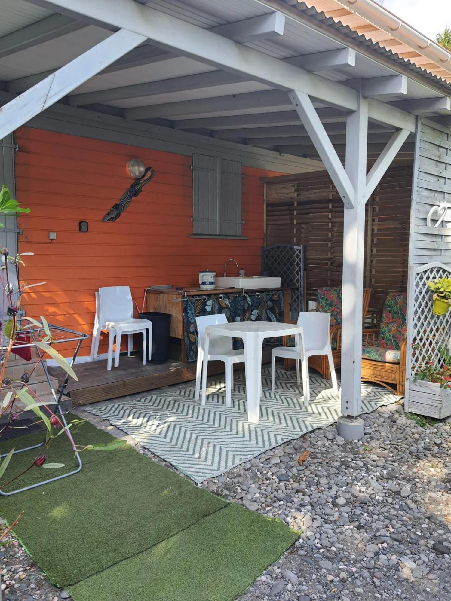 Appartement Cosy Au Carbet Avec Balcon Et Vue Sur Mer 70 M² Le Carbet Exterior photo
